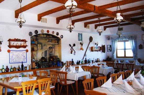 Rigotanya Restaurant and Guesthouse Bukfurdo